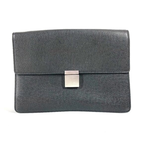 LOUIS VUITTON M30782 Taiga Selenga Clutch bag with strap